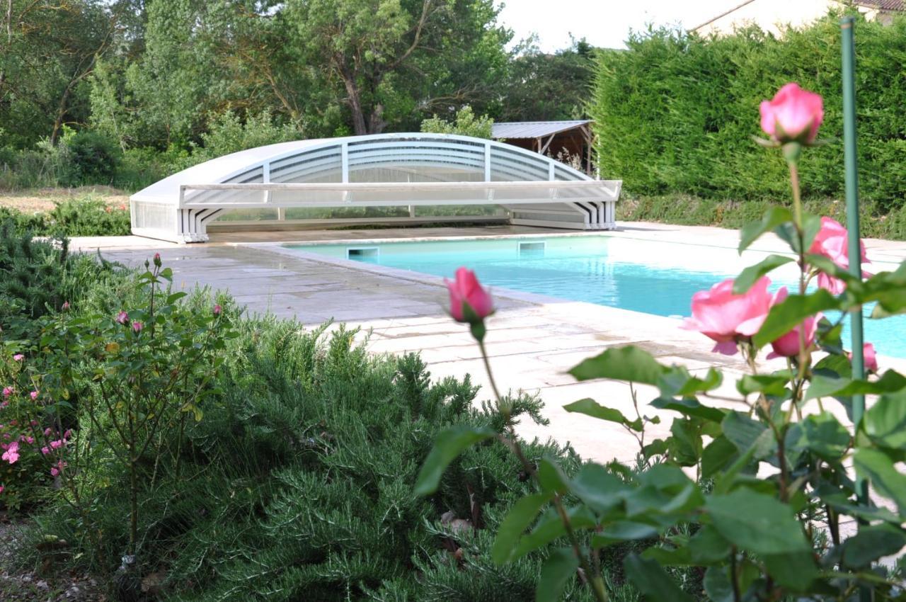 La Ferme De Tonton Jules Et Mame Julia Bed & Breakfast Entraigues-sur-la-Sorgue Eksteriør bilde