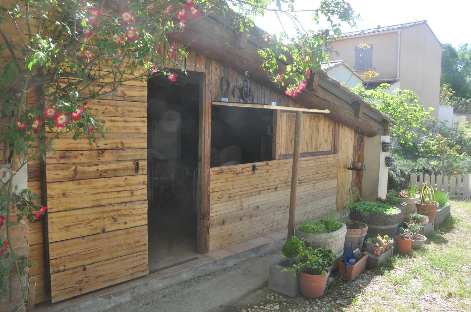 La Ferme De Tonton Jules Et Mame Julia Bed & Breakfast Entraigues-sur-la-Sorgue Eksteriør bilde